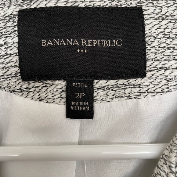 Chic Banana Republic Blazer Size 2 Petite. NWT. - Picture 6 of 7